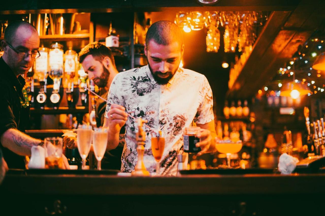 The George Hotel إنفيراري المظهر الخارجي الصورة